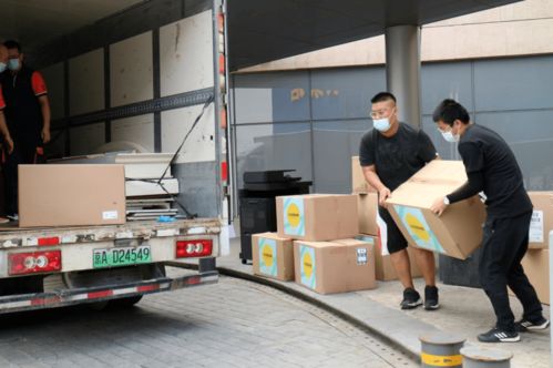 北京薈聚向蒲公英中學捐贈教學辦公用品，助力教育事業發展